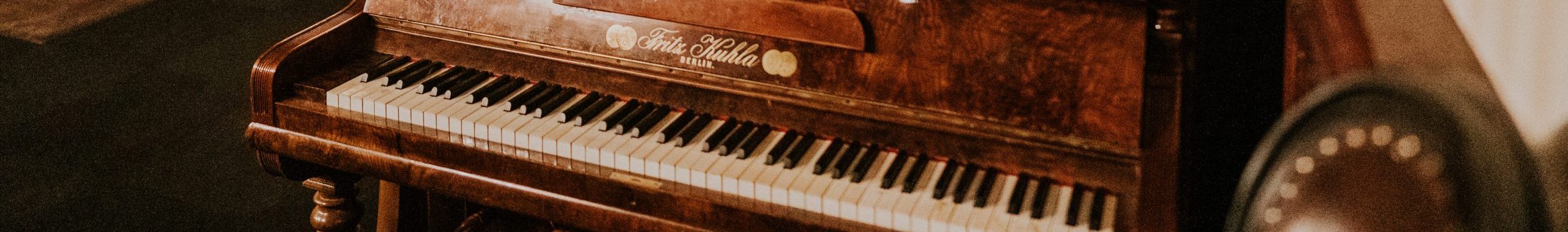 The Keys to L’Chaim – Piano Open Mic Night